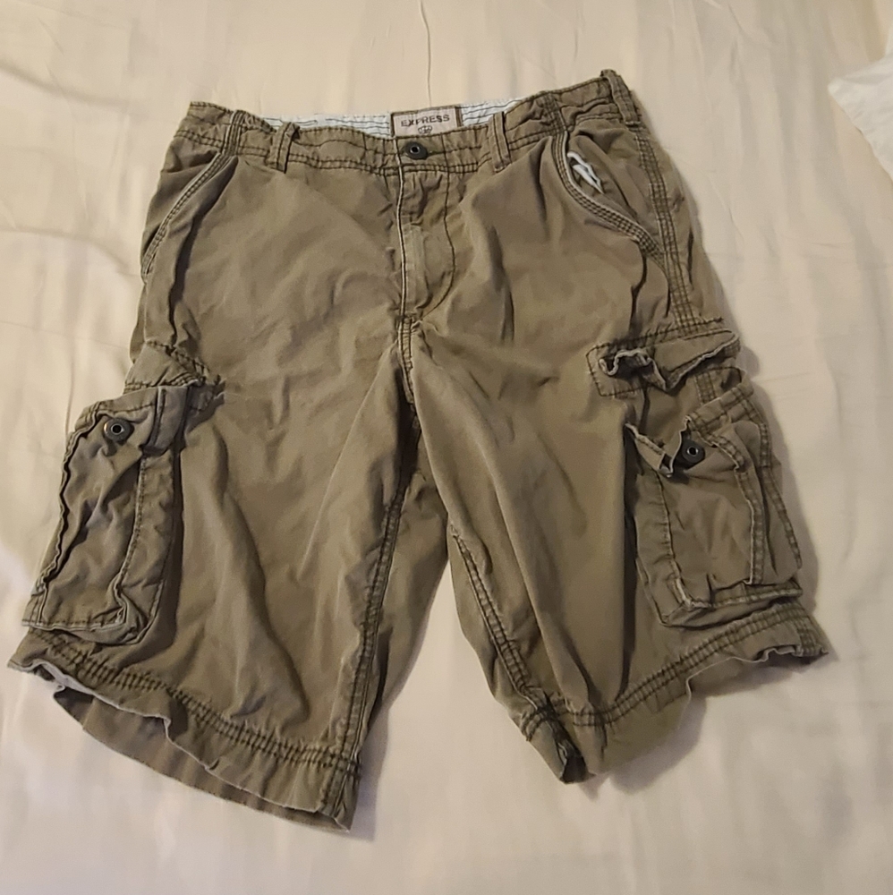 Express Mens Vintage Khaki Cargo Shorts Size 30